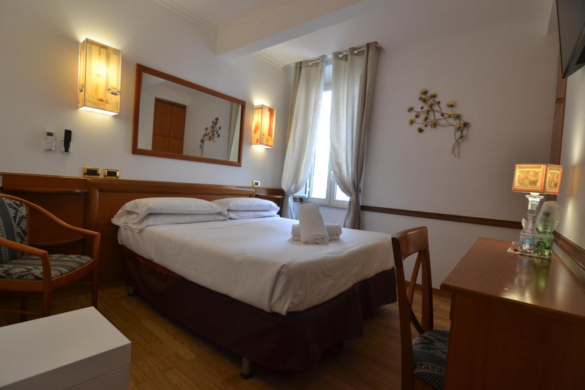 Hotel Santa Prassede Rom Eksteriør billede